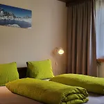 Tgesa Val By Interhome شقة *